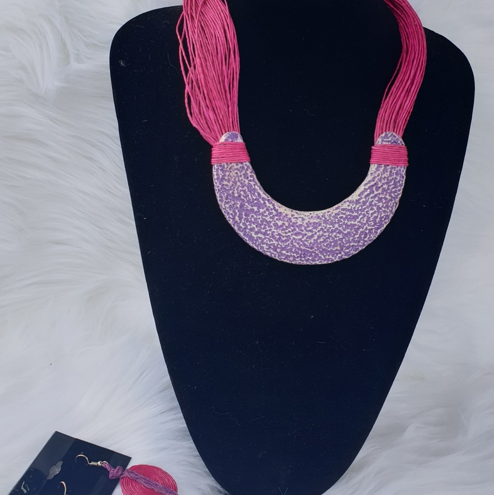 PINK AND PURPLE LEATHER NECKLACE SET